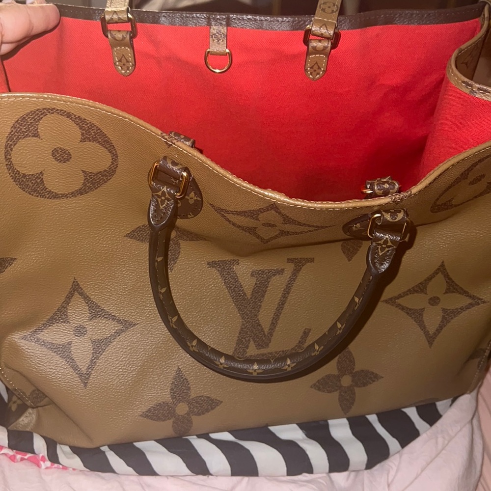 Louis Vuitton ONTHEGO GM